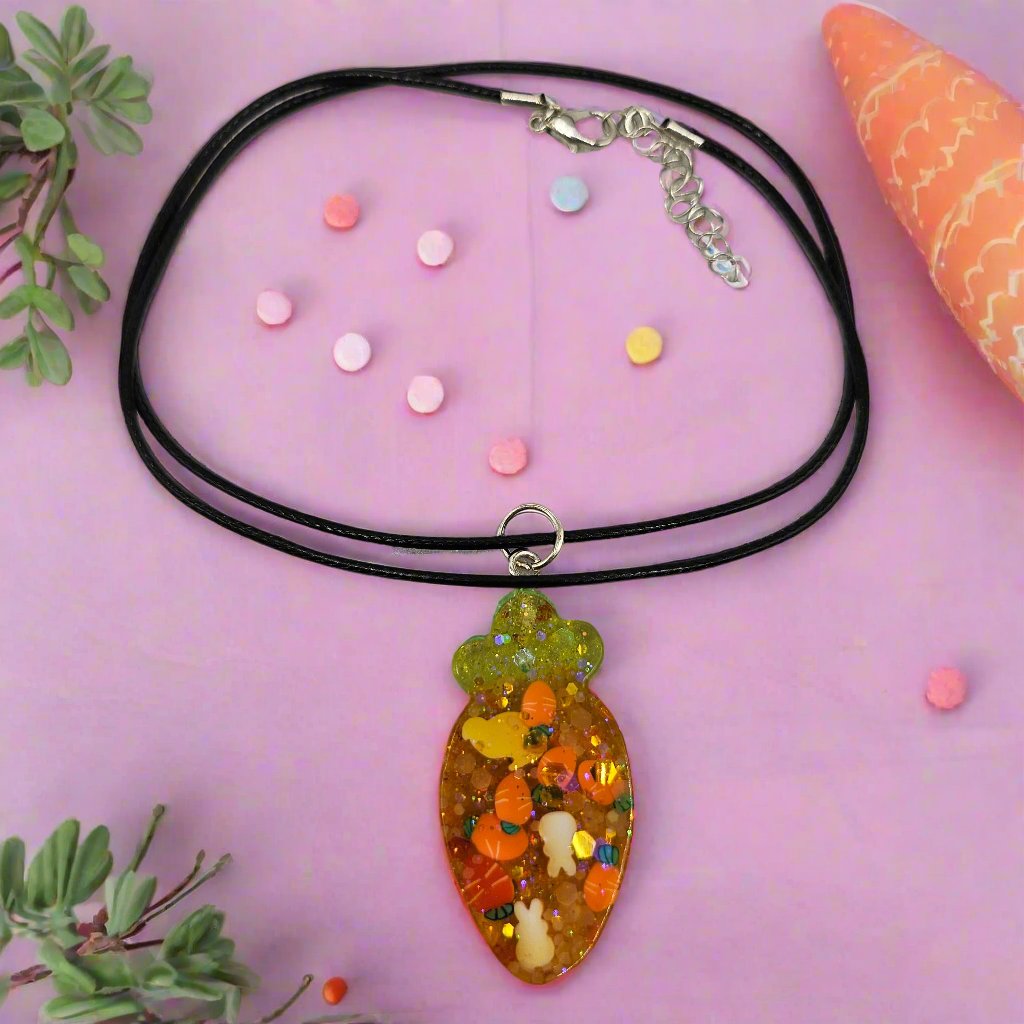 Resin Carrot Necklace with Bunny Decorations for Easter