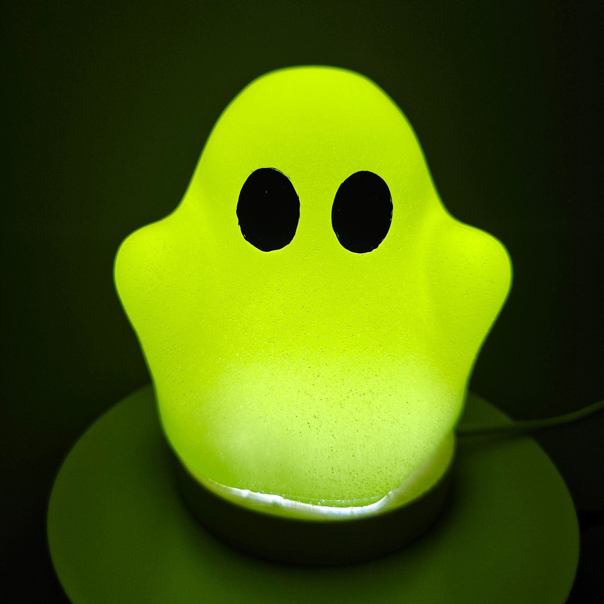 Spooky Kawaii Ghost Resin Figure Lamp for Halloween Decoration - Big Size