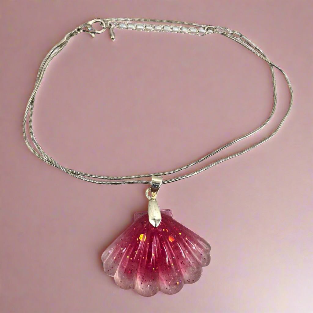 Elegant Ombre Handmade Resin Seashell Necklace