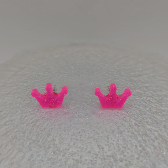 Cute Crown Resin Earrings with Hearts and Glitter